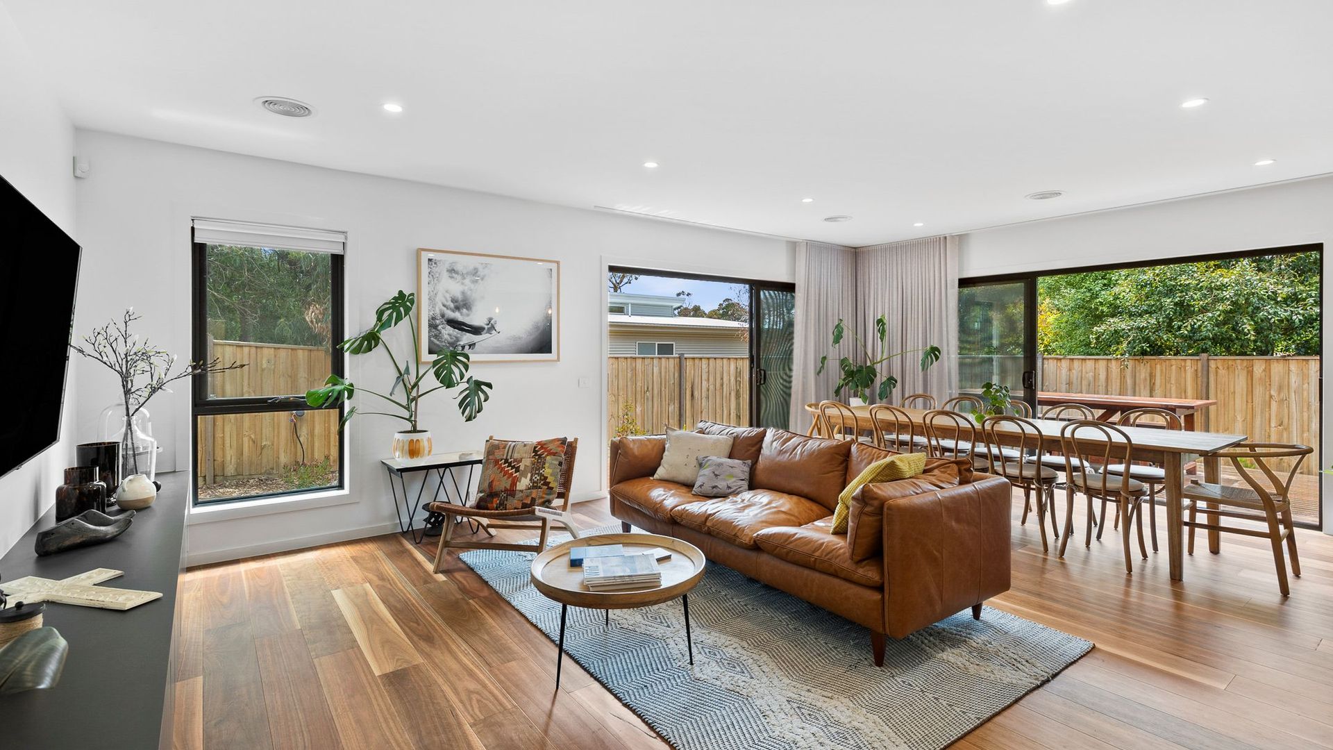 The property has two living and lounge areas, so everyone can relax in their own space. It has a flat-screen TV and a smart TV for your entertainment. 