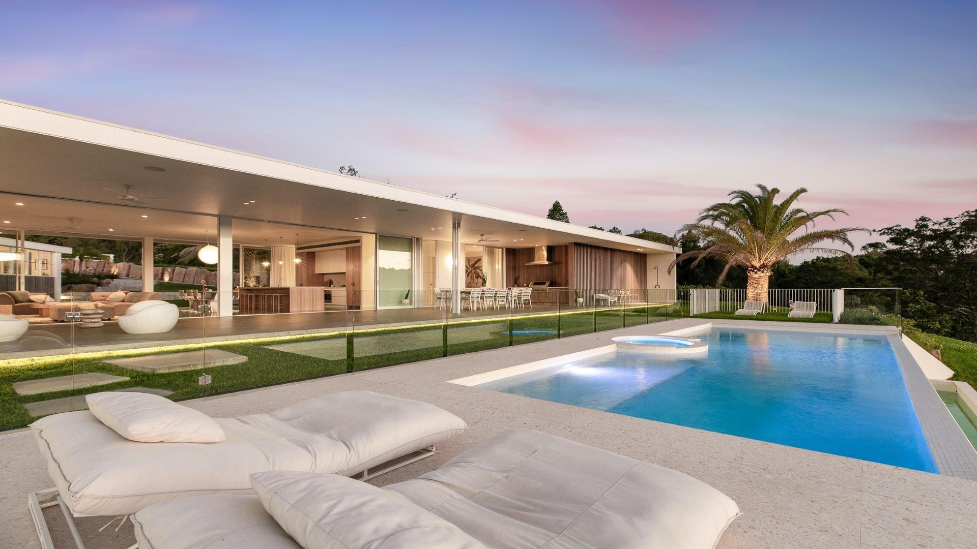 Las Palmas – luxury hinterland estate with pool