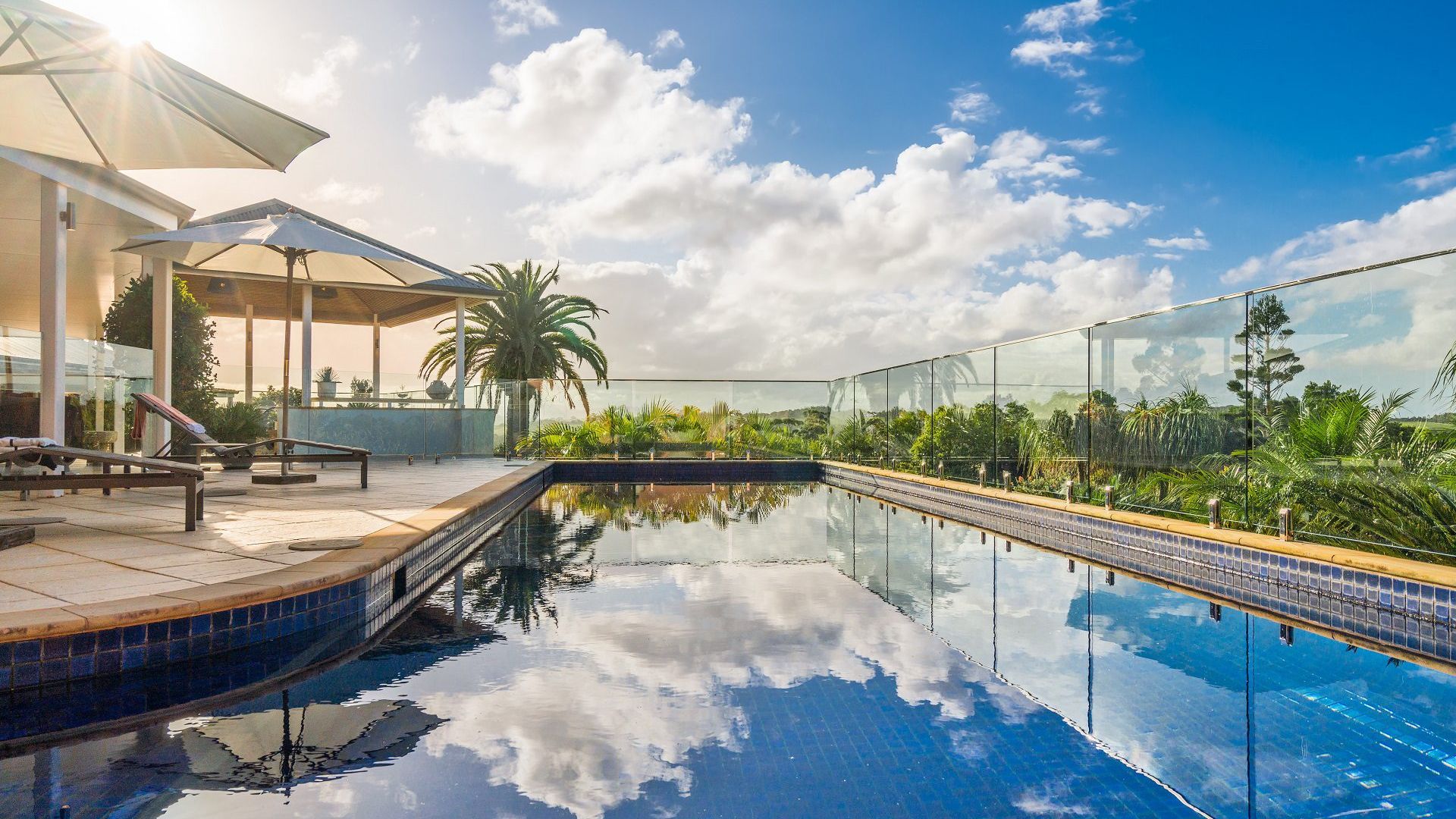 Milla’s on Coopers – luxury retreat with pool