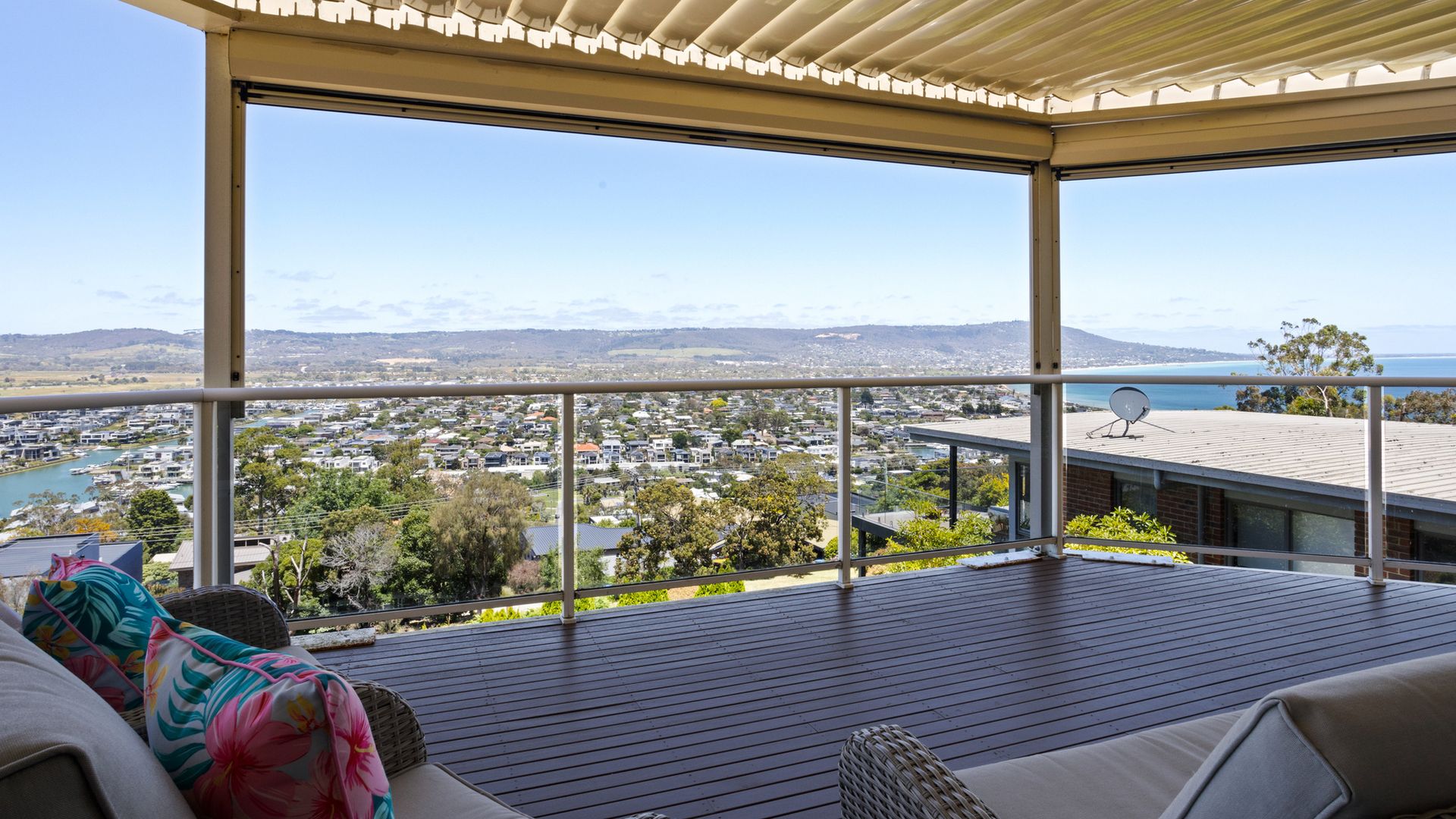 The Peninsula Panorama