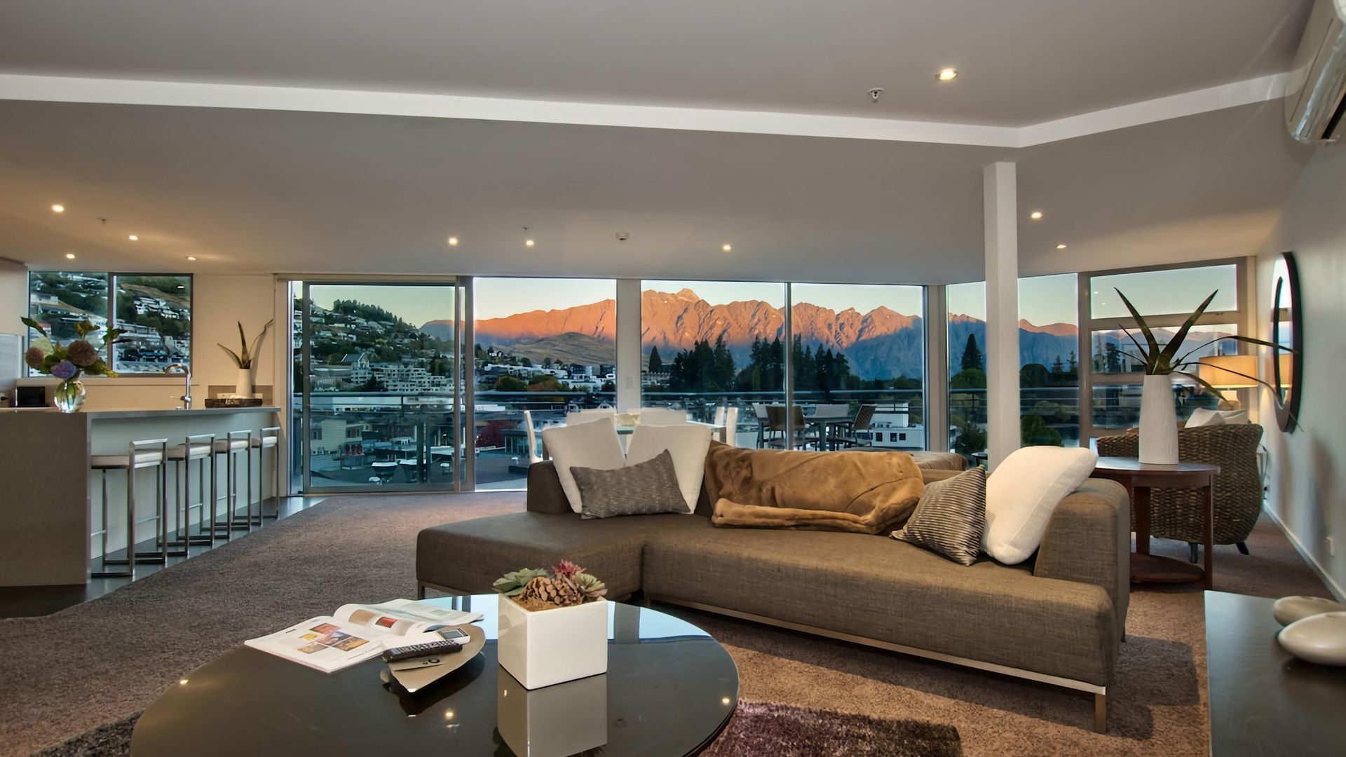 Living/Dining/Kitchen area