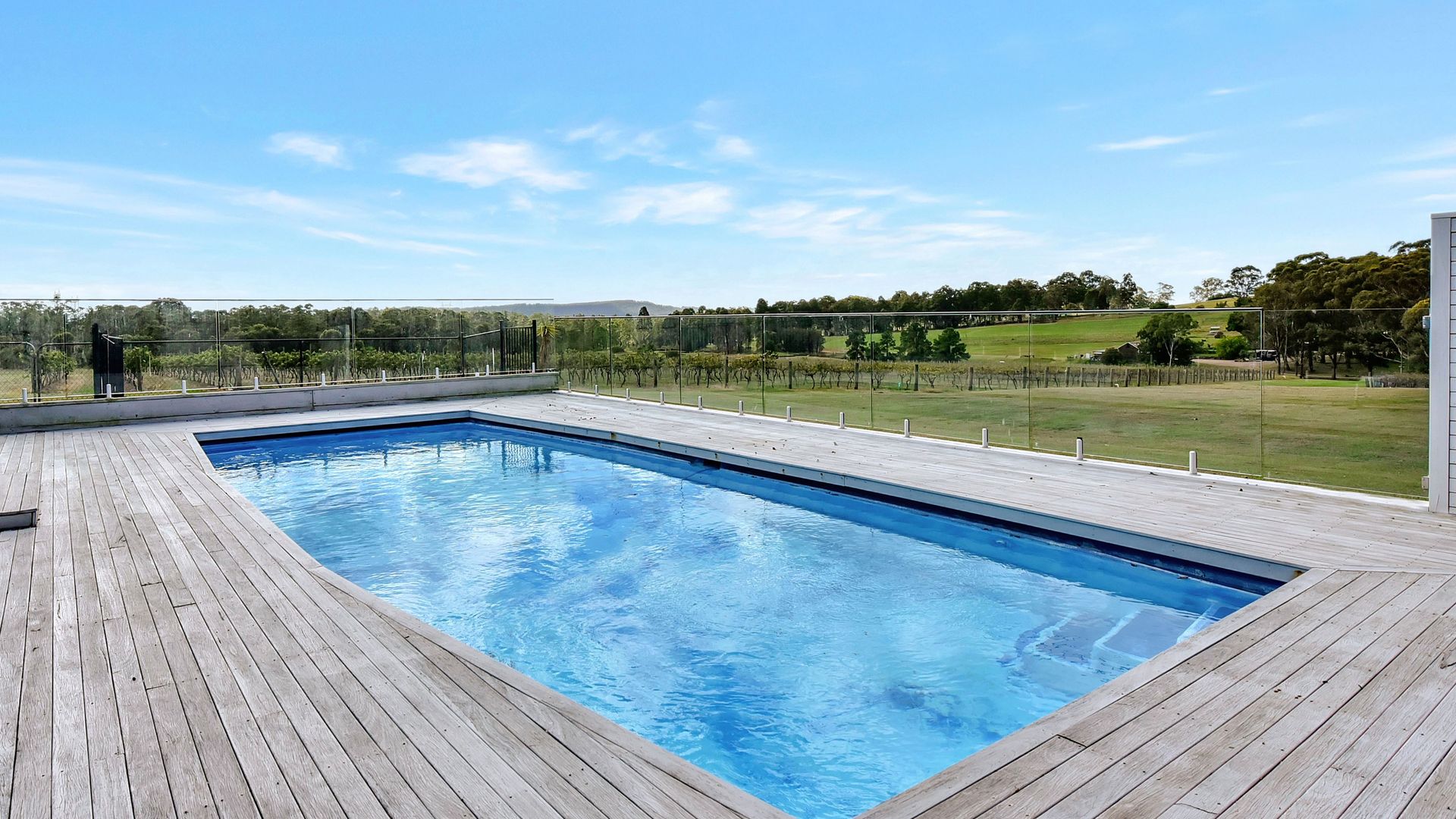 Palmers Lane On Vineyard Homestead