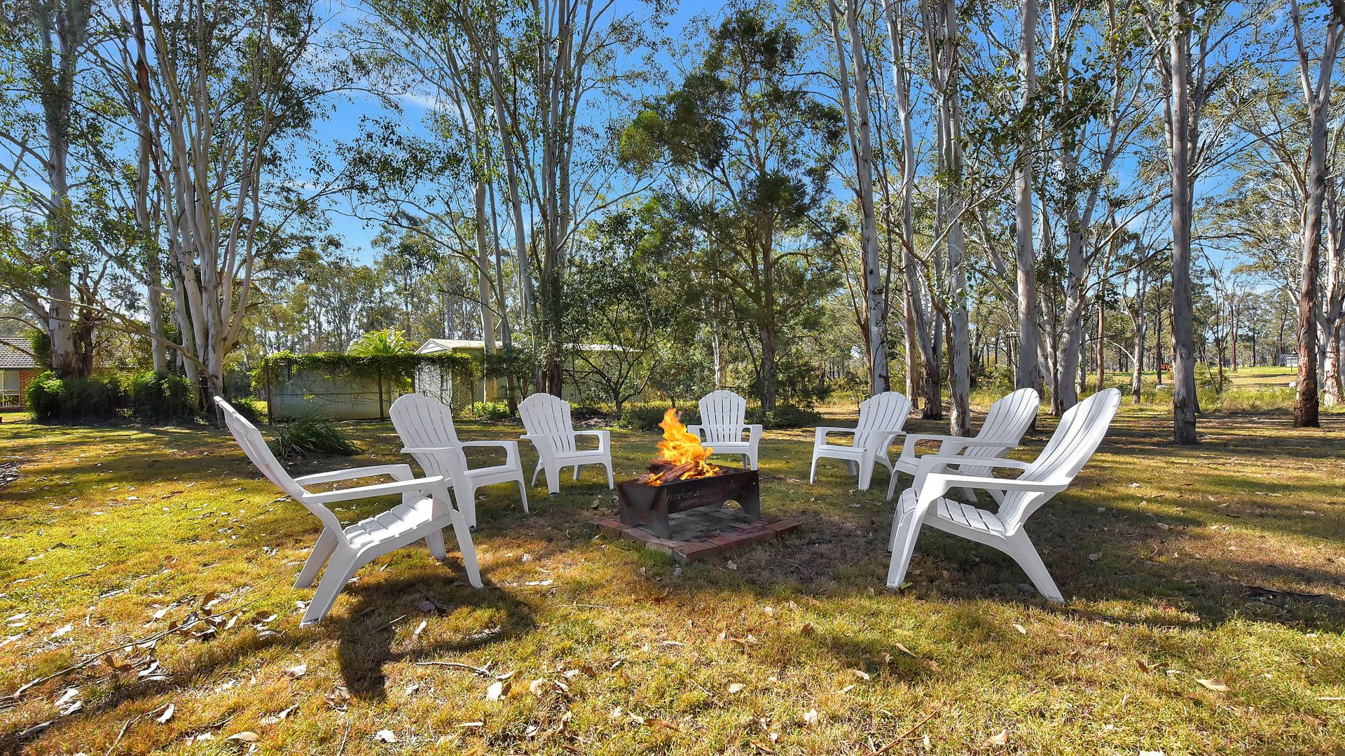 Home Among the Gum Trees – Lovedale. Central to wineries and wedding venues