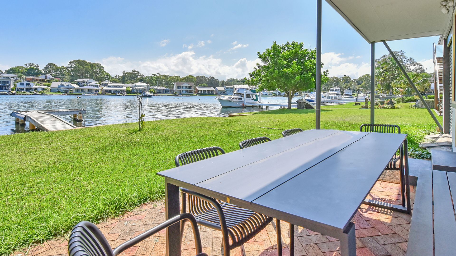 Balmoral Waterfront Escape at Lake Macquarie