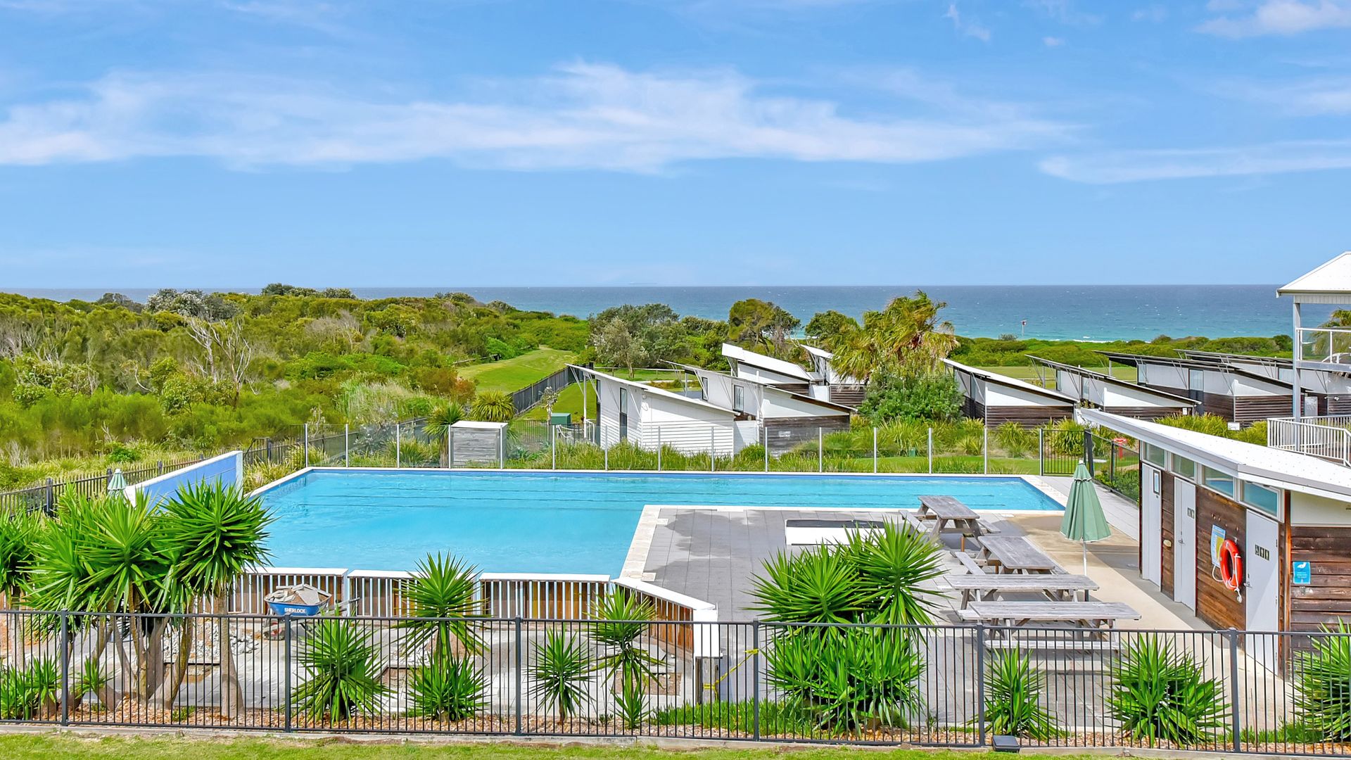 Bombora Beach House at Caves Beach Villas