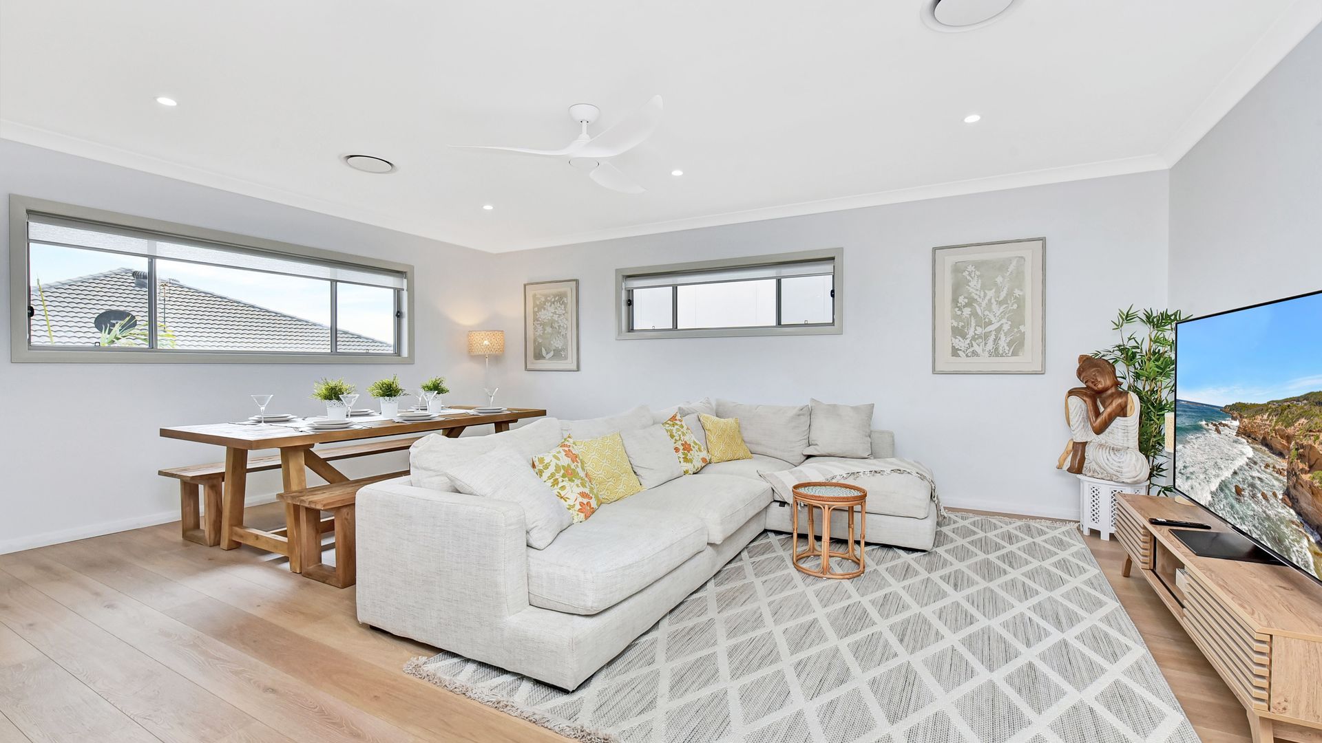 Finns at Caves Beach Resort