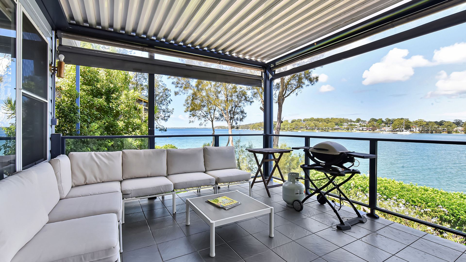 Lakehouse on Alexander