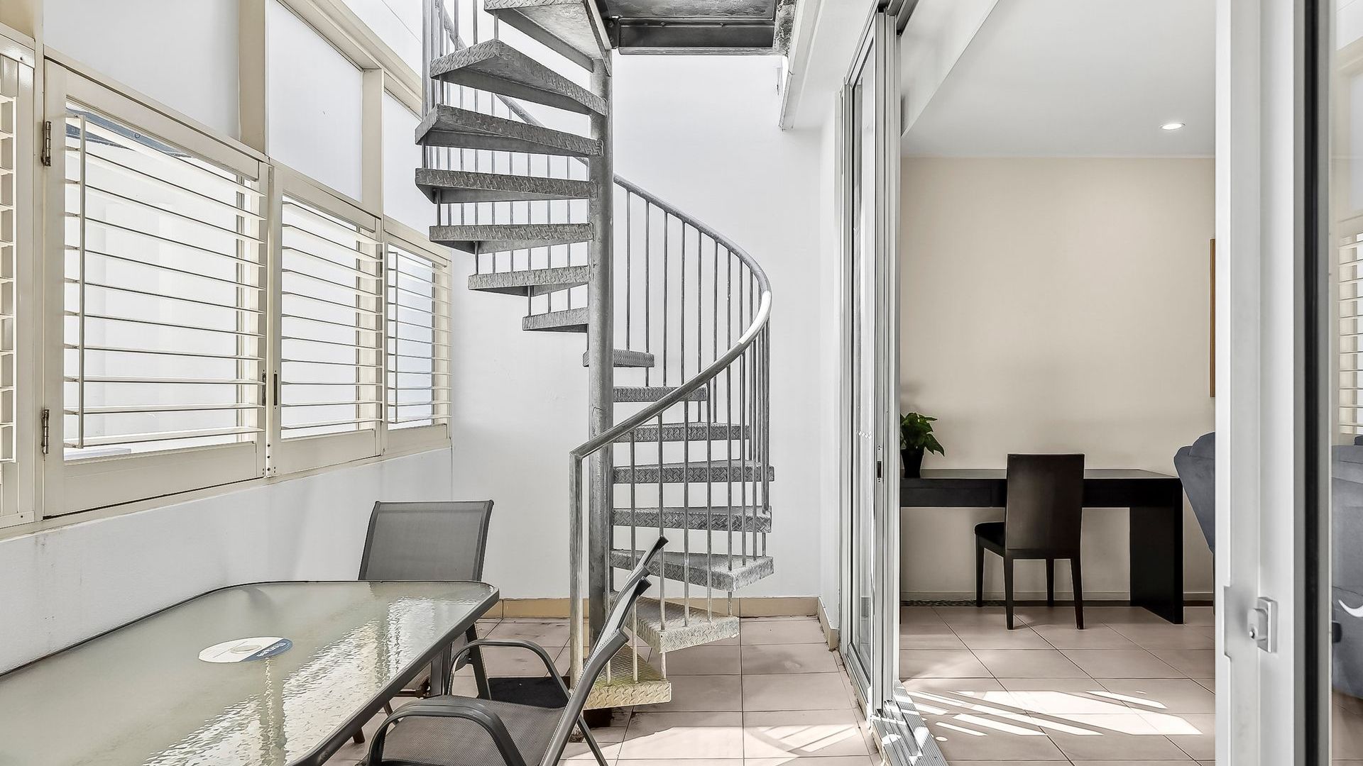 Paradiso 3 Bedroom Family Roof Top 350