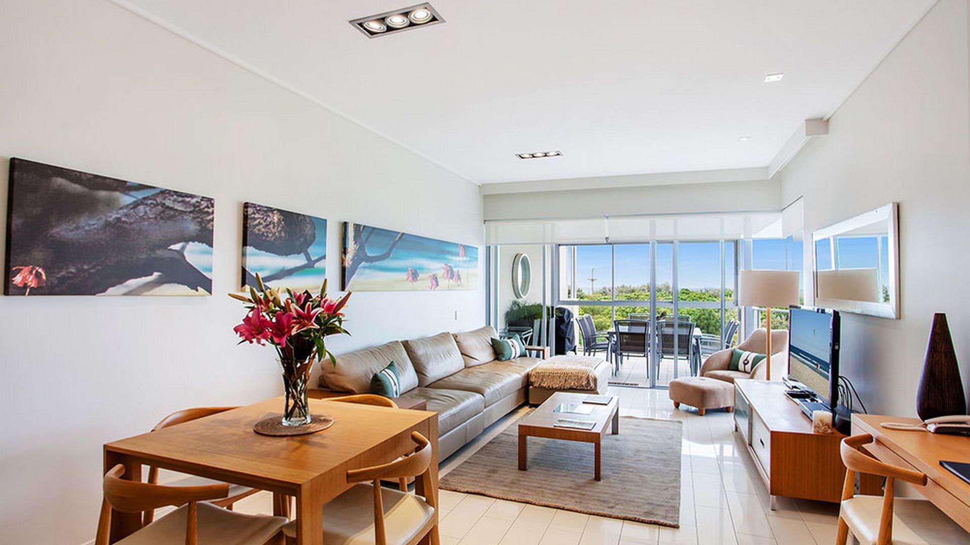 Luxury Apartment 1320 at Bells Boulevard