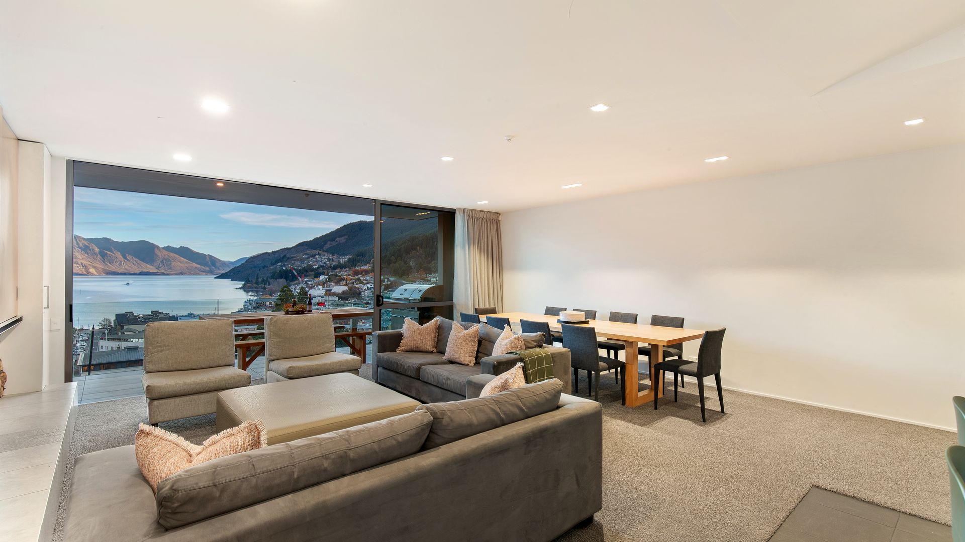 Top of the Lake 4 bedroom