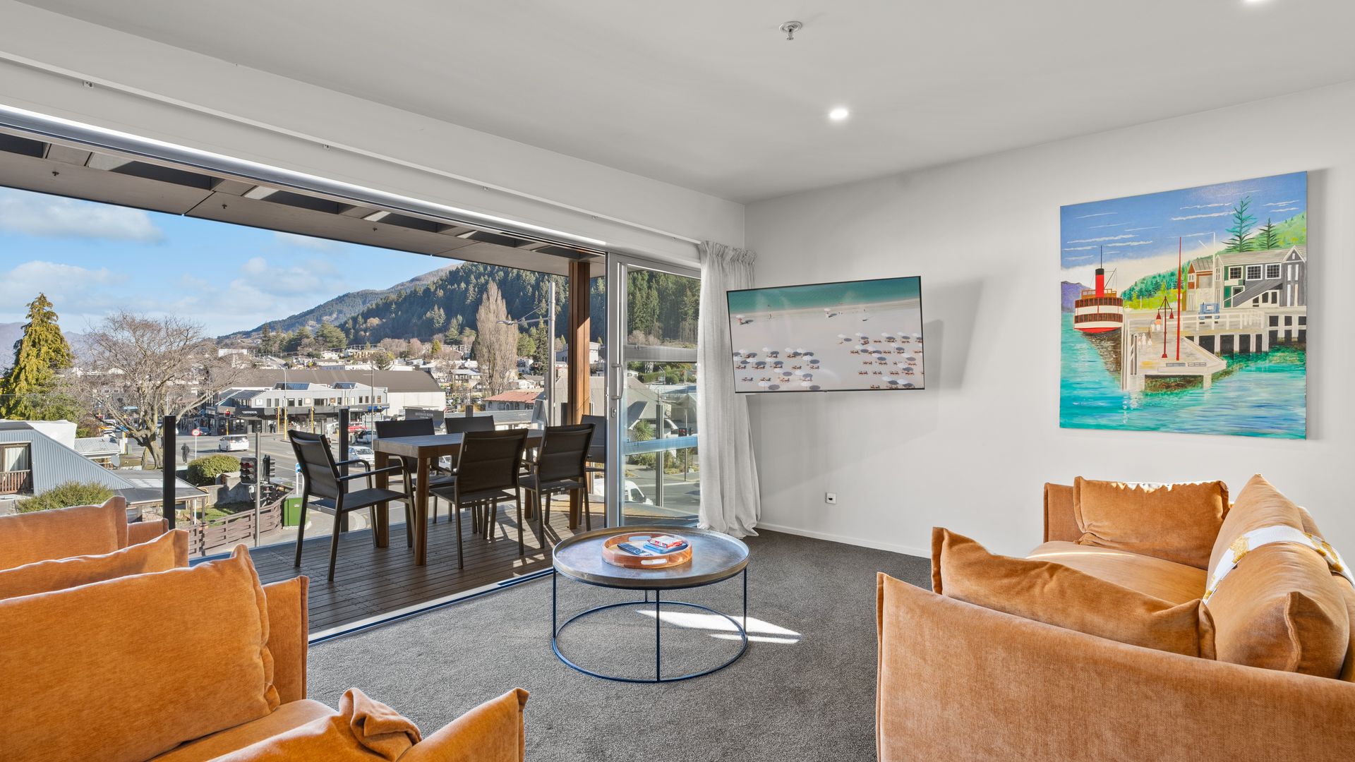 Walter Peak View Apartment