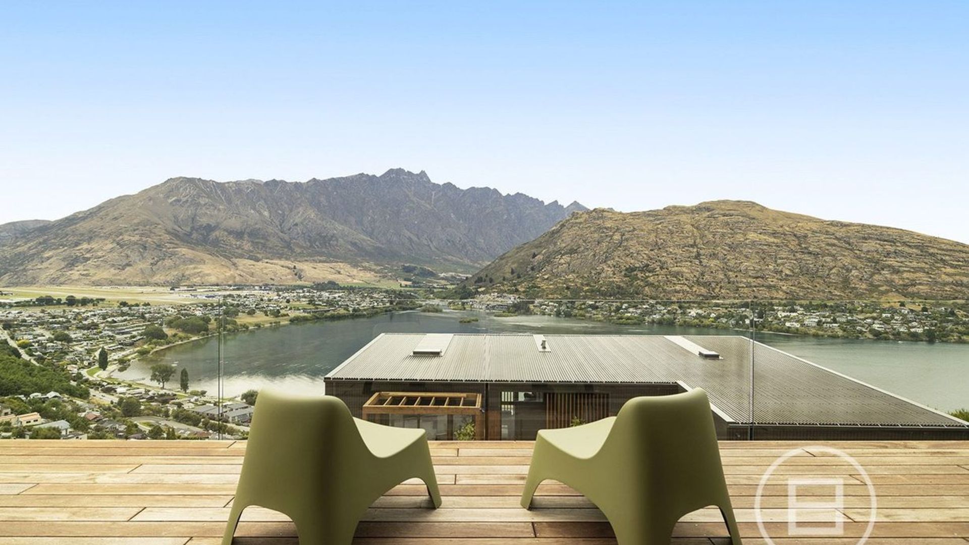 The Middleton Escape I Private Spa, Lake Views & L