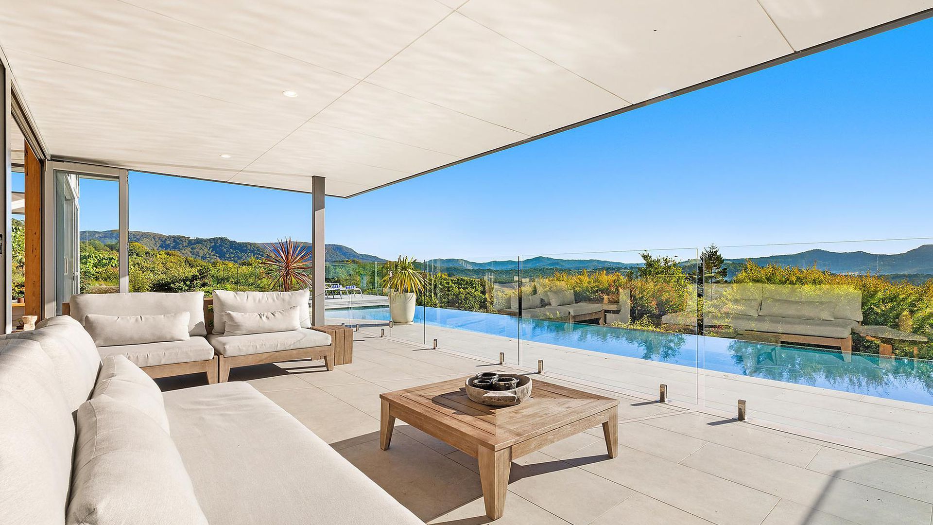 The Springs – architect-designed home with pool