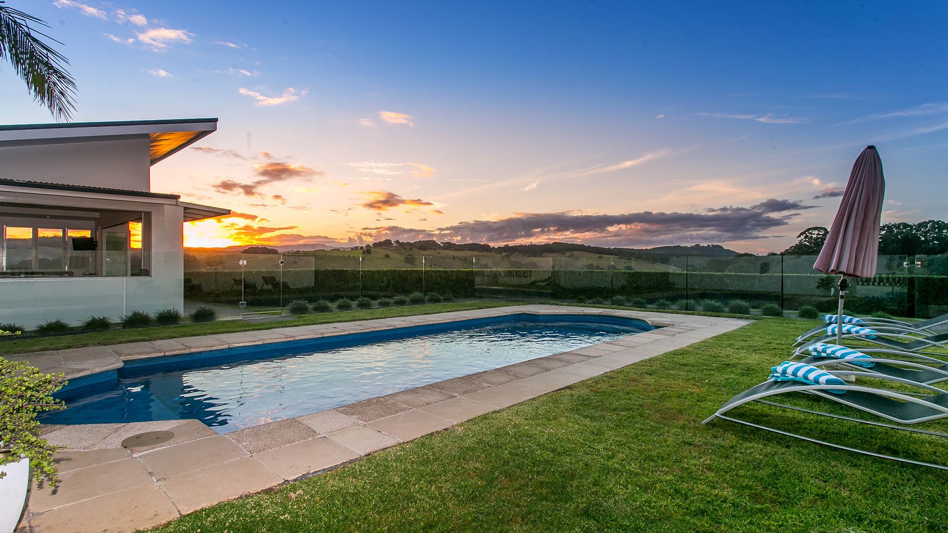 Byrons Brae – luxury hinterland estate with pool