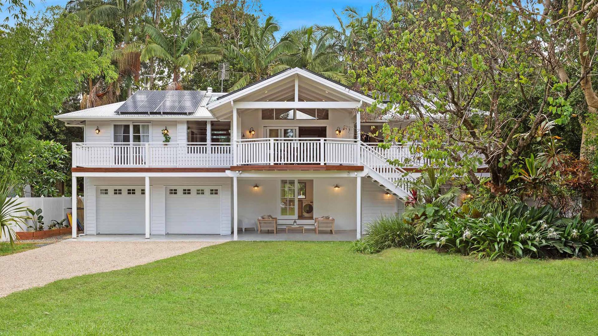 Golden Hus – spacious South Golden Beach home