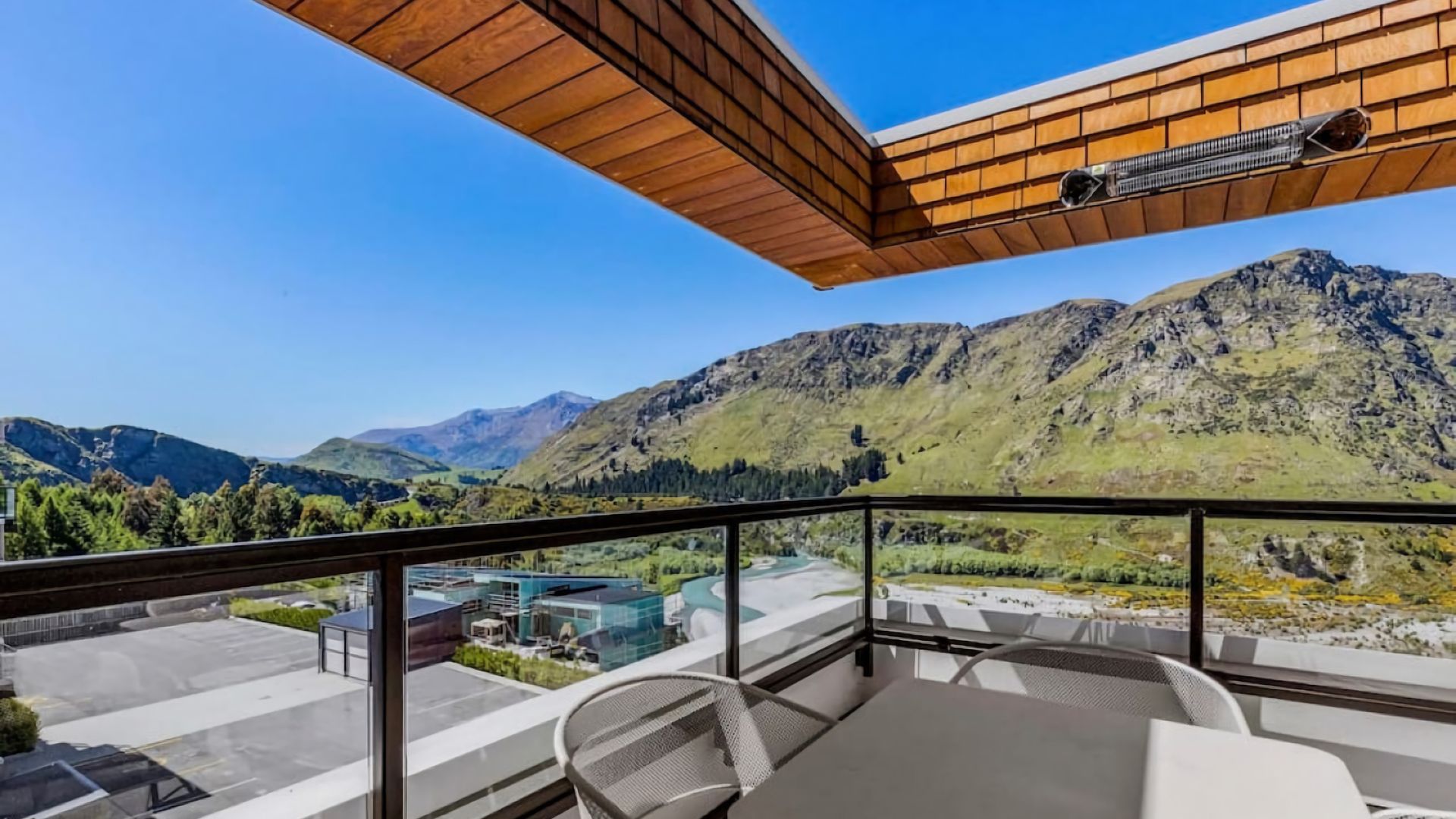Balcony with amazing River and Alpine Views
