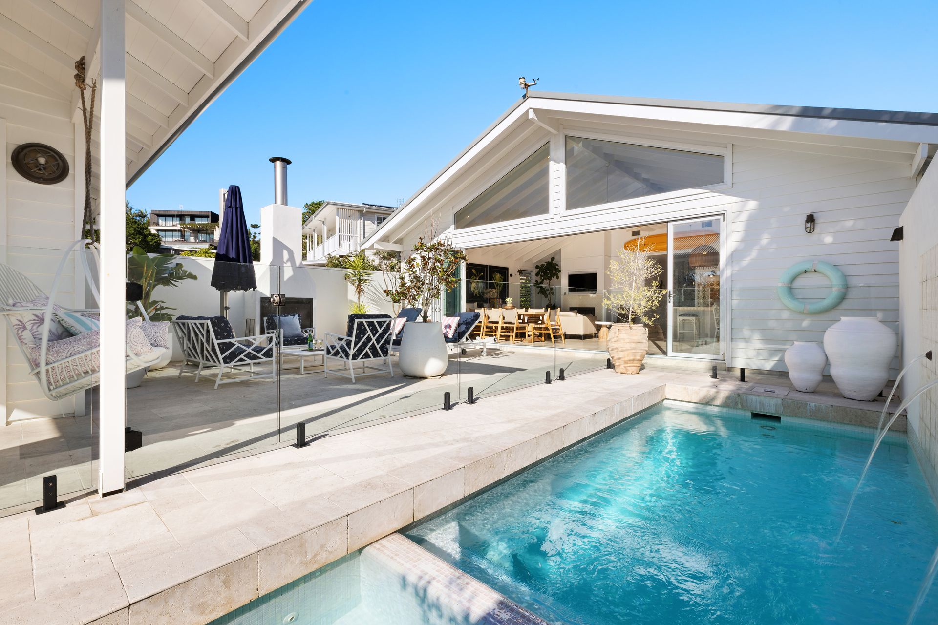 Pineapple House