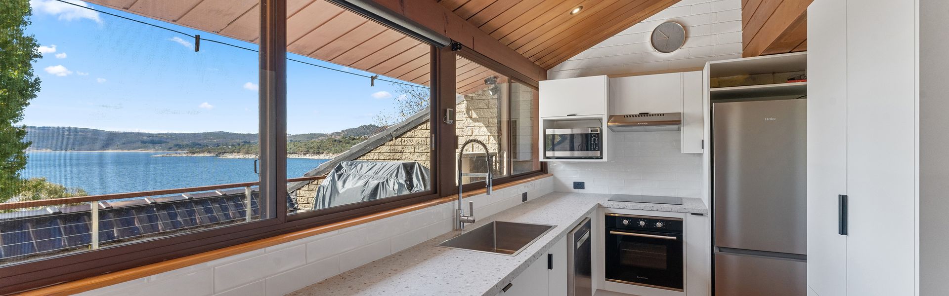 Ibis on Lake Jindabyne