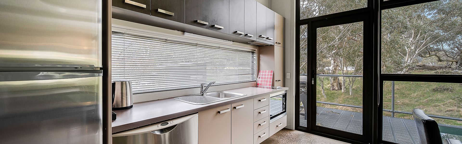 Ecocrackenback Chalet 12