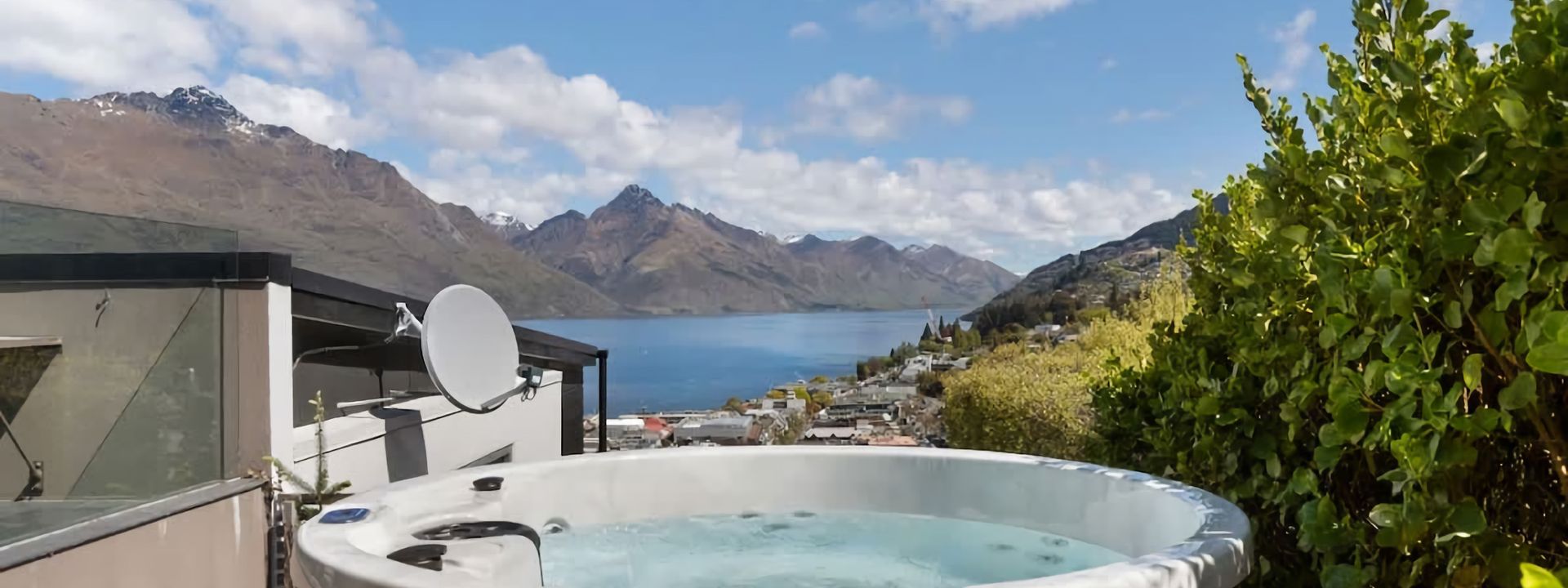 Central Sunset Charm