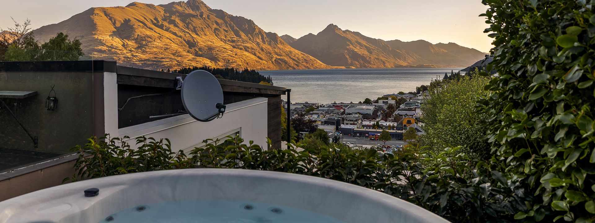 Central Sunset Charm