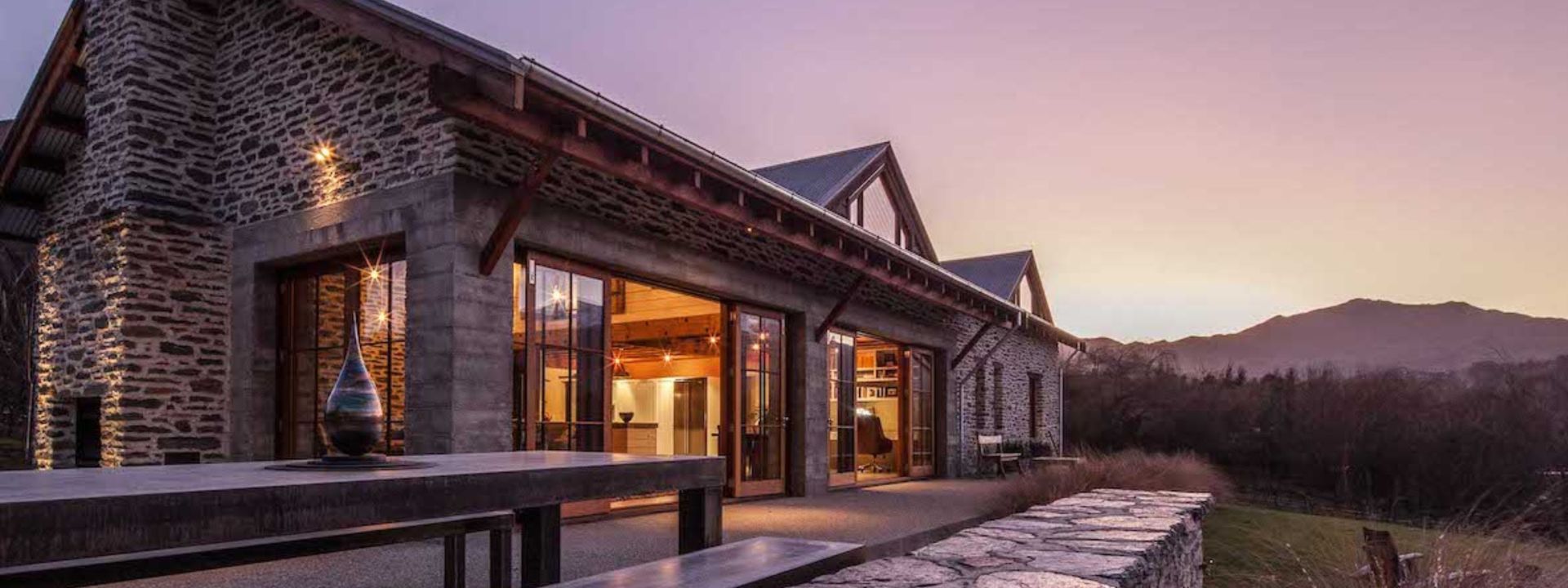 Toi Point Lodge