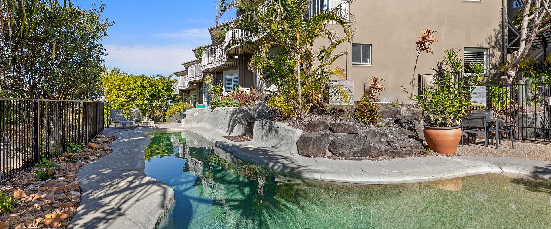 6 Andari – Sweeping Sunshine Beach Views Close to Everything