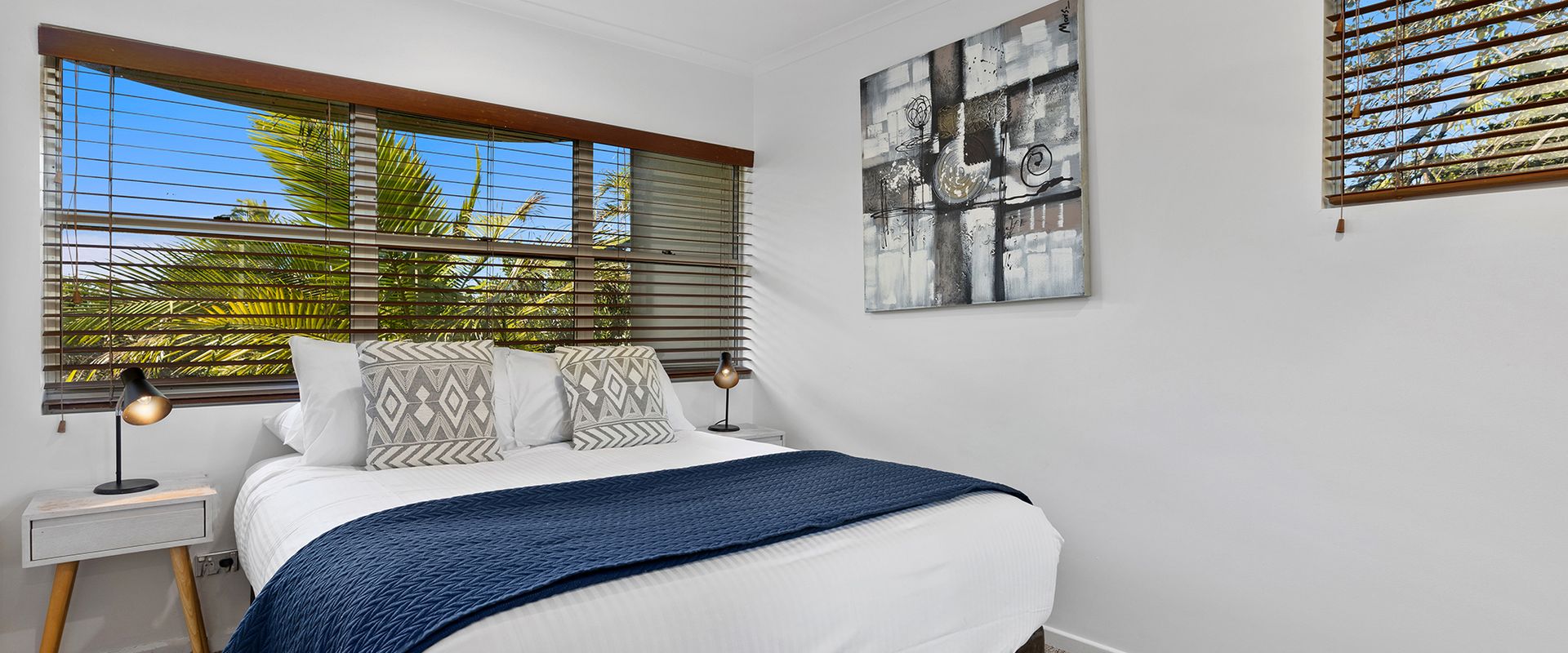6 Andari – Sweeping Sunshine Beach Views Close to Everything