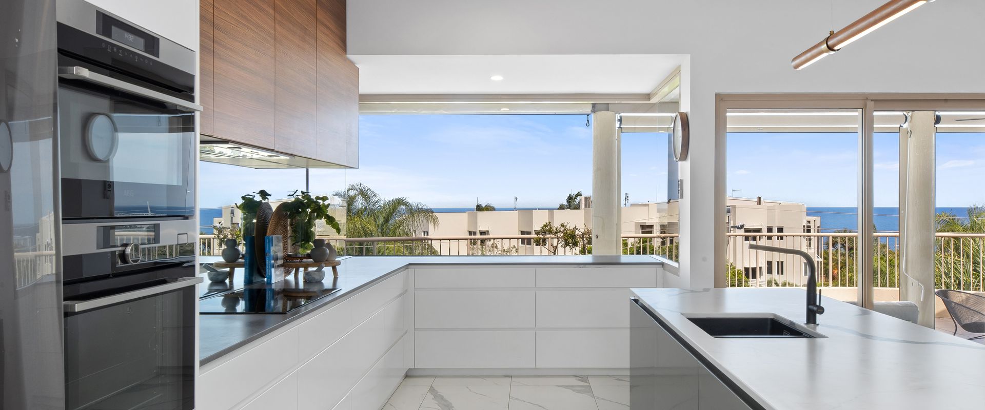 8 Nereus – 2 Bedroom Stunning Apartment