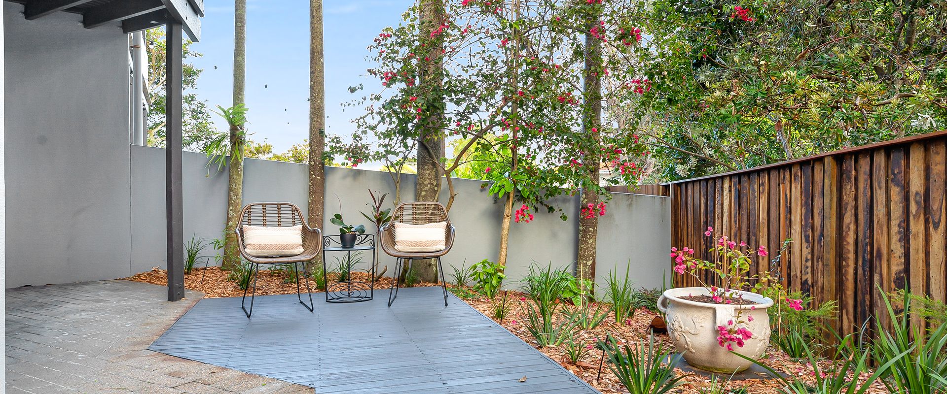 2 Horizon Terraces – Spacious Duplex Close to Village and Beach