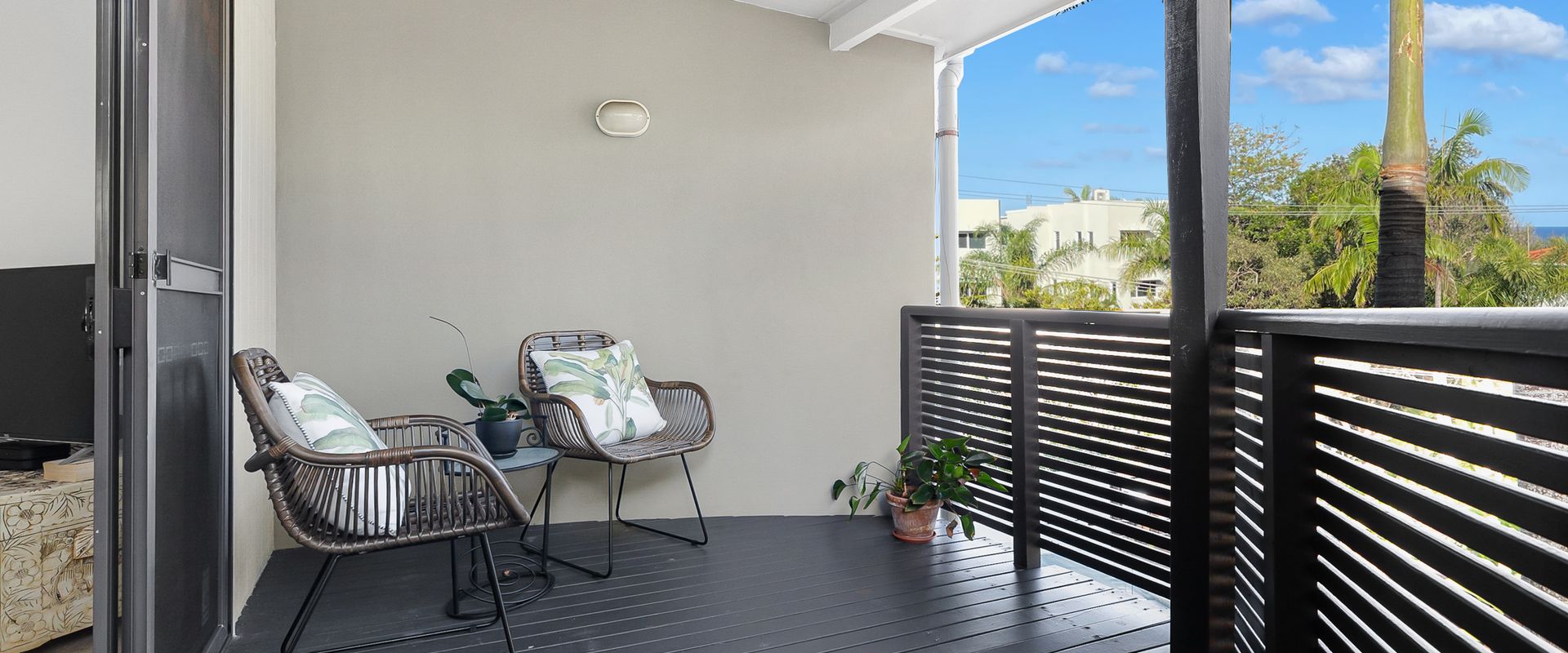 2 Horizon Terraces – Spacious Duplex Close to Village and Beach