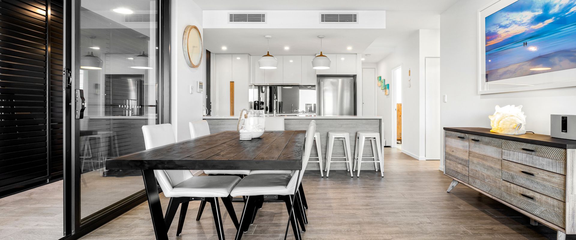 2 Indigo – quality apartment in coveted location 3 Month Rentals