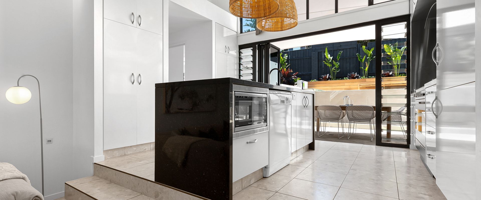 2 Luna Noosa – Spacious Retreat in Elevated Location