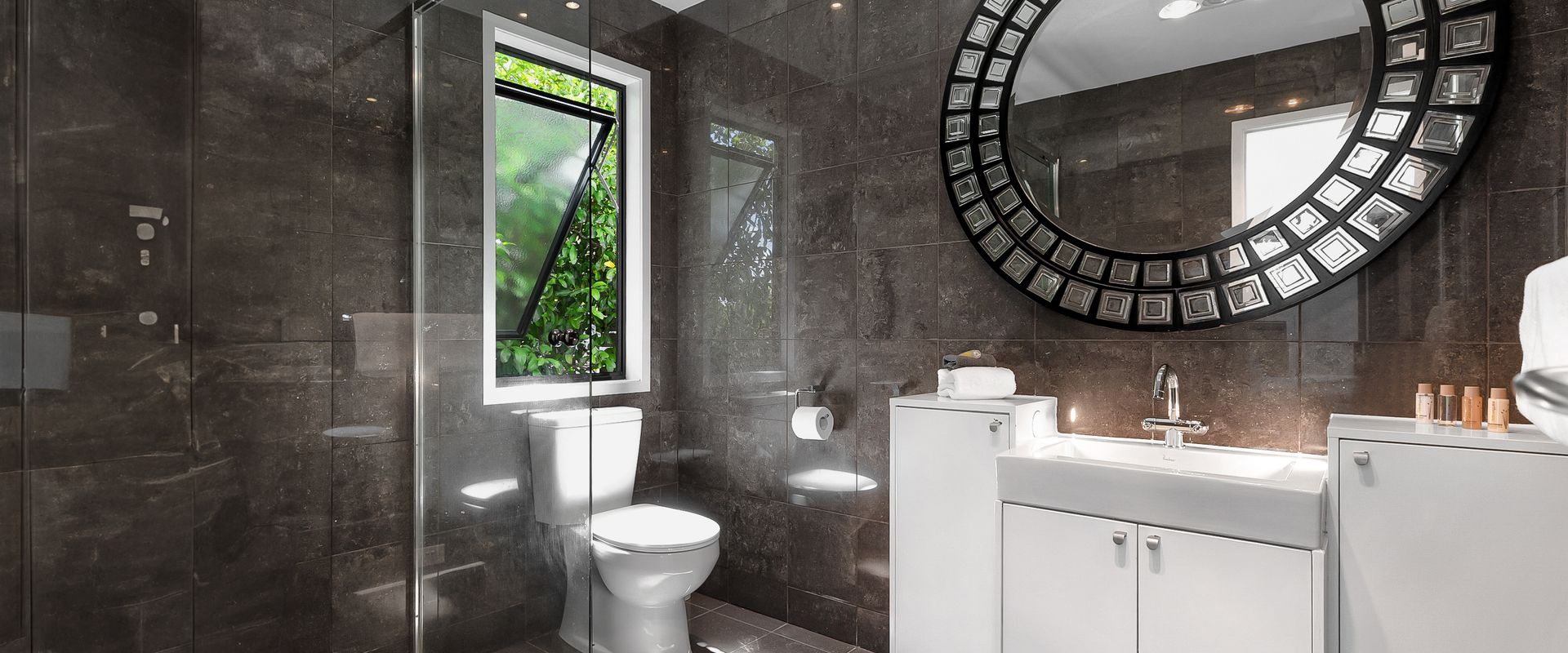 2 Luna Noosa – Spacious Retreat in Elevated Location