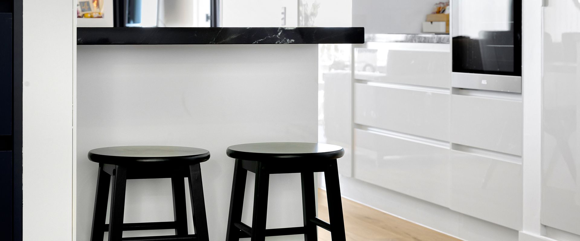 9 La Mer, 5 Belmore Tce – Ultimate Beachside Living