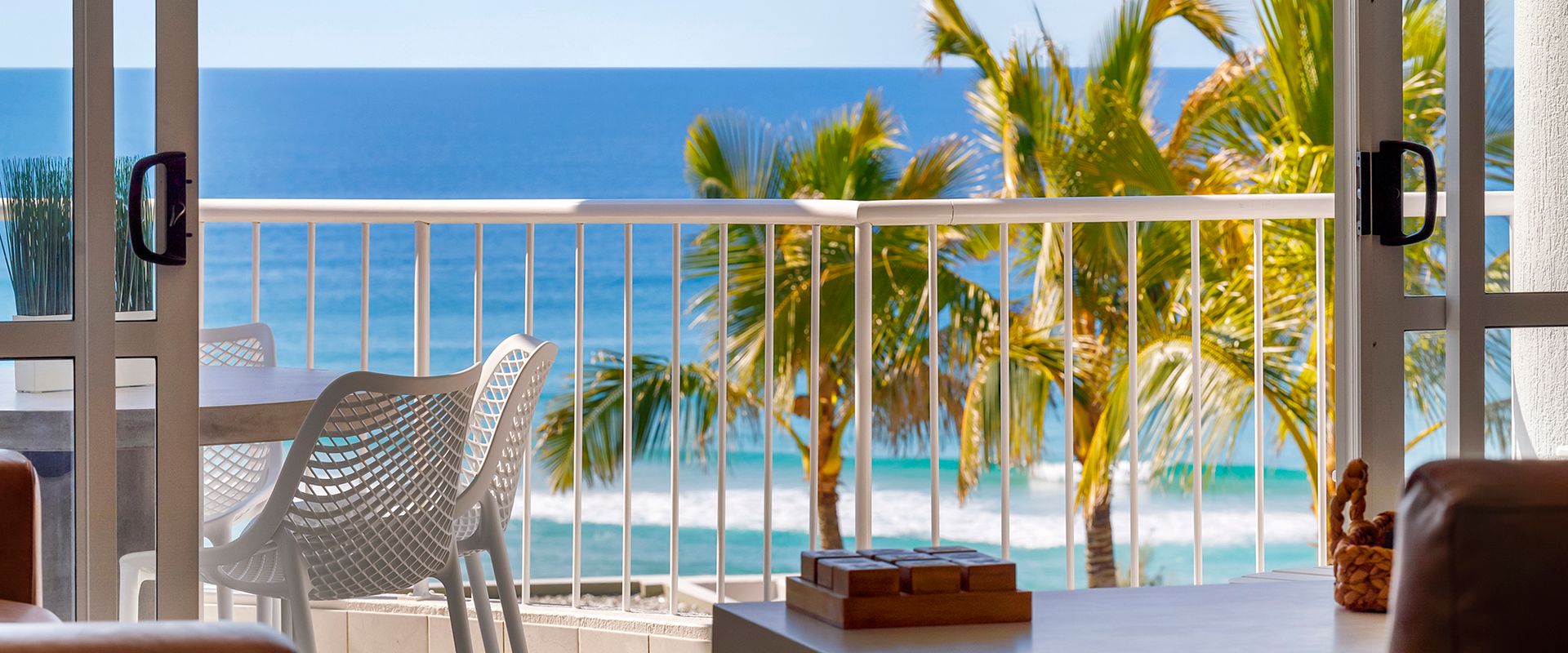 9 La Mer, 5 Belmore Tce – Ultimate Beachside Living