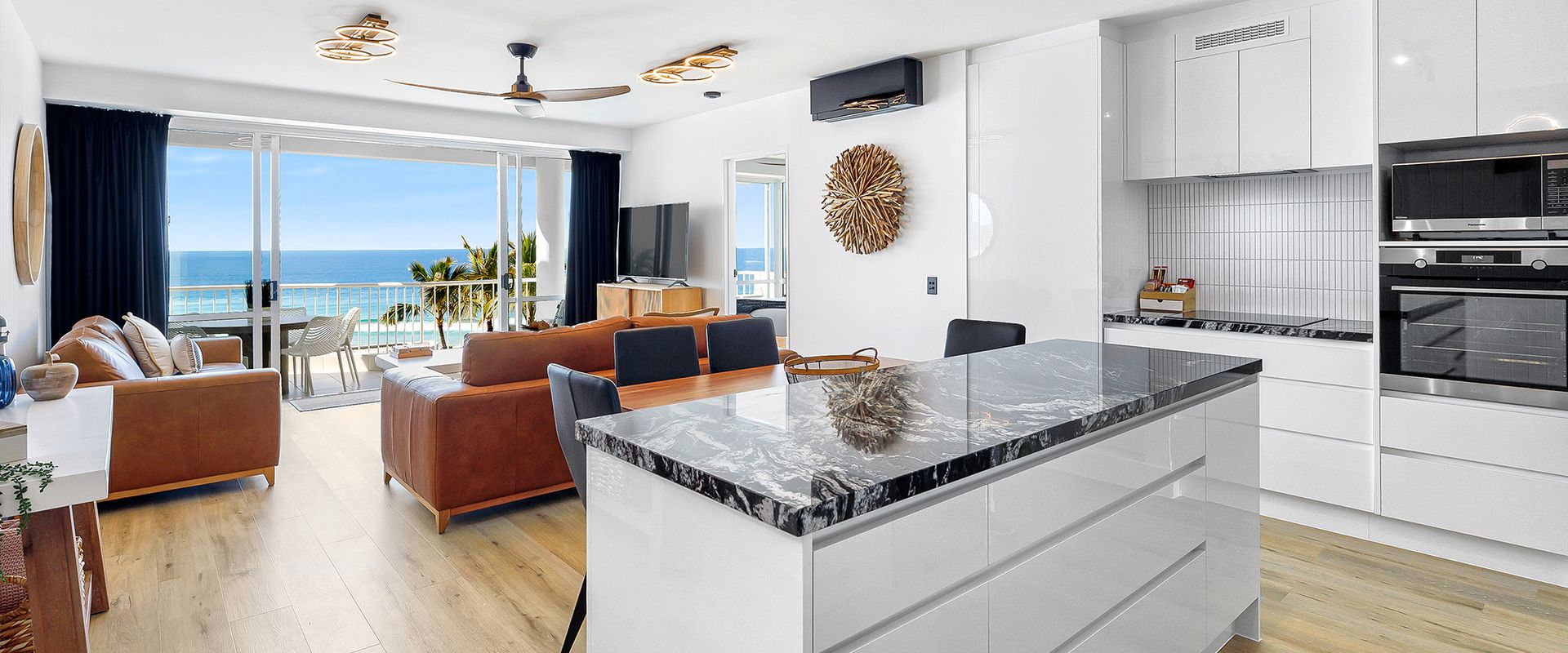 9 La Mer, 5 Belmore Tce – Ultimate Beachside Living