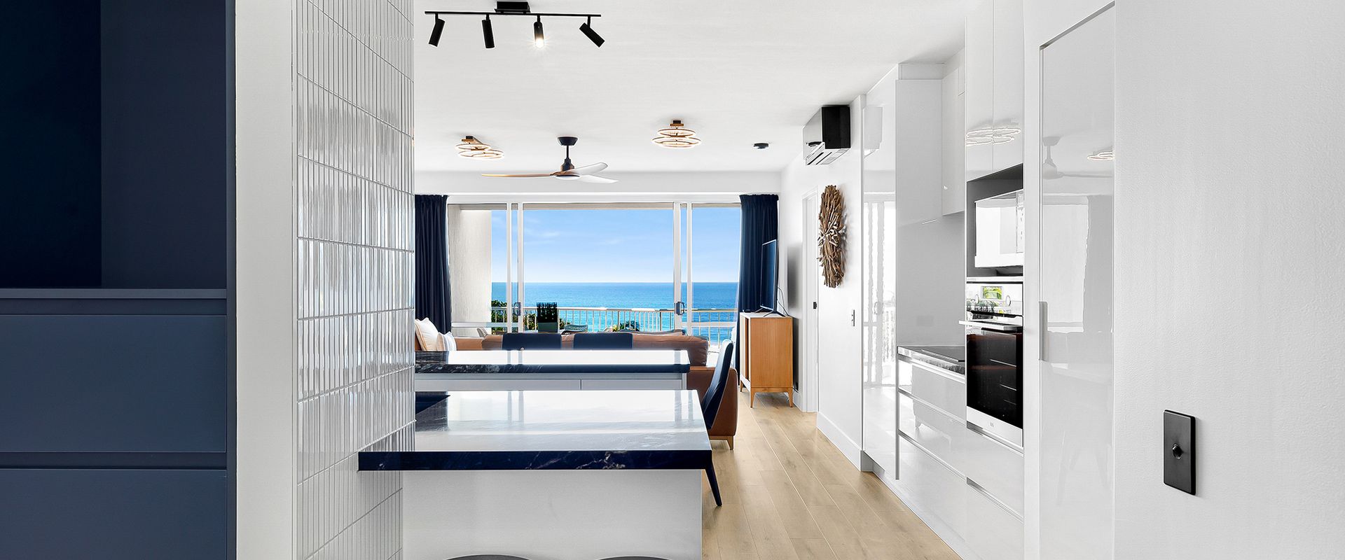 9 La Mer, 5 Belmore Tce – Ultimate Beachside Living