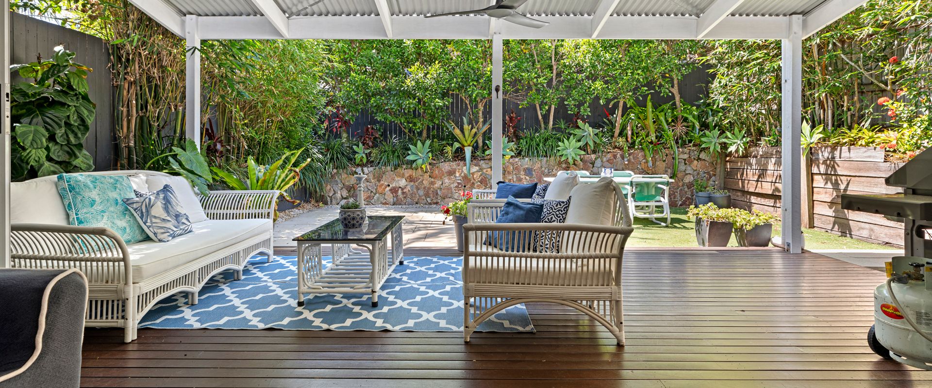 2 Ocean Whisper 16 Solway Drive – Dog Friendly Tropical Oasis