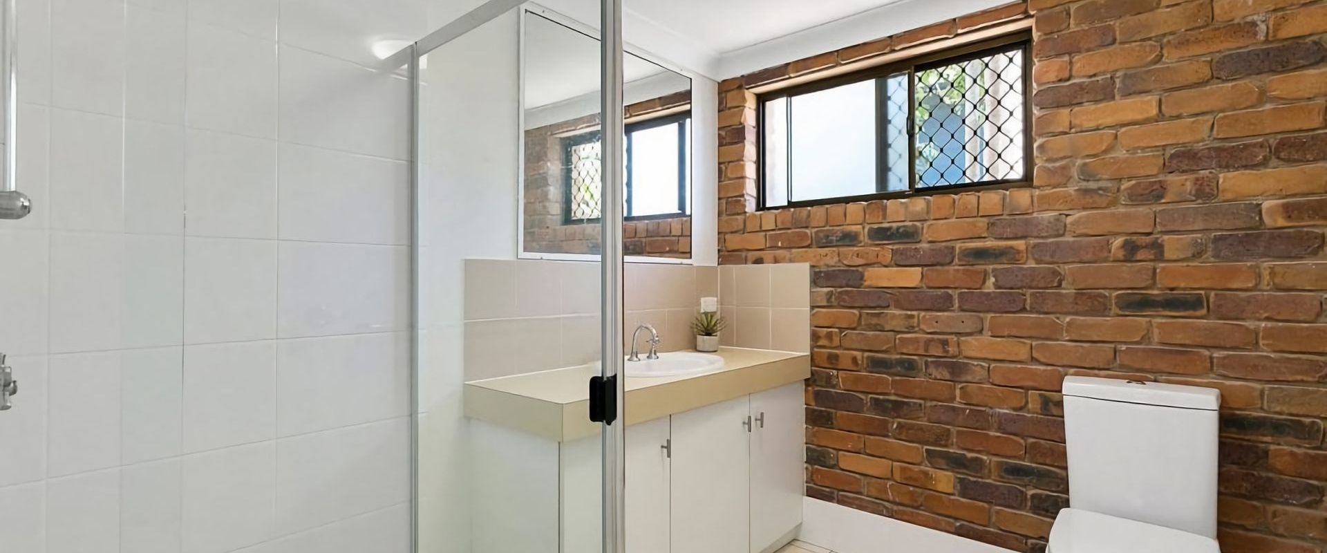 32 Weyba St – 4 Bedroom Pet Friendly Home with Pool