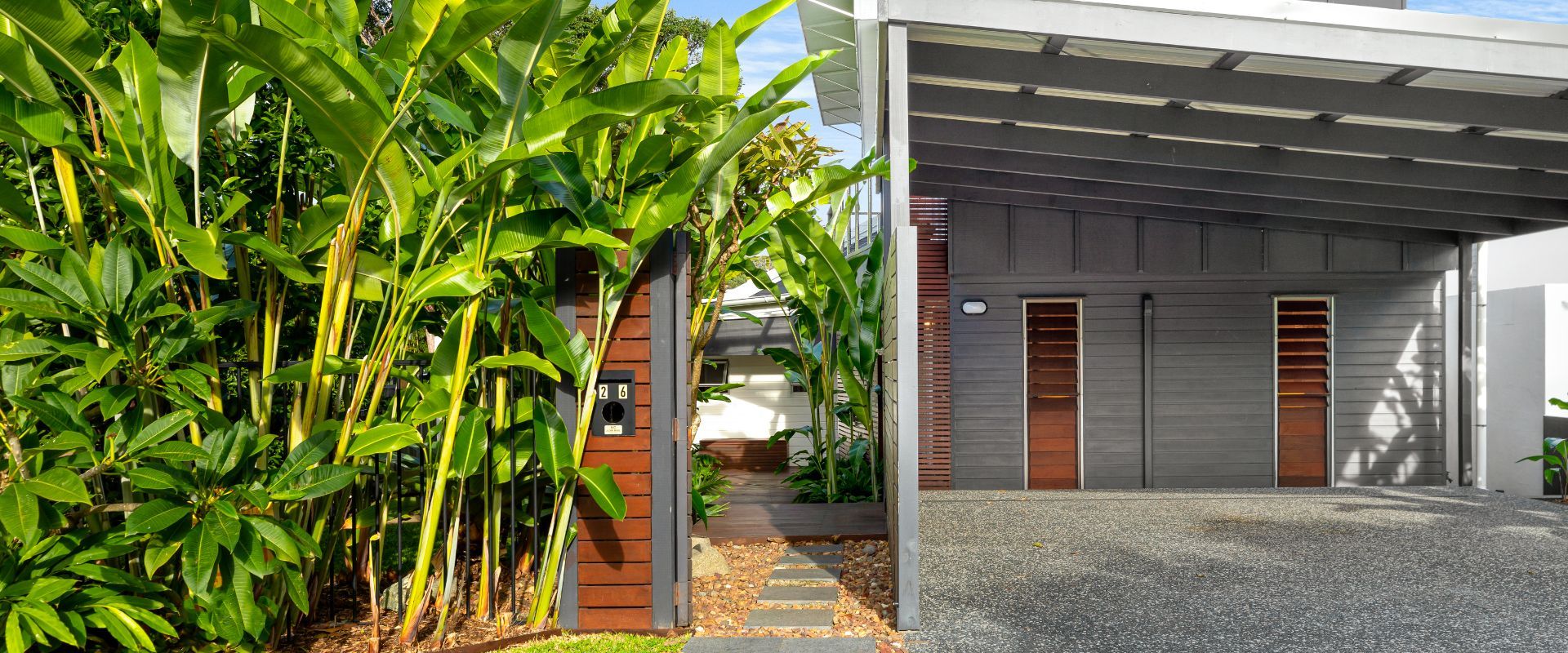 26 Dwyer St – Great Family Beach House!