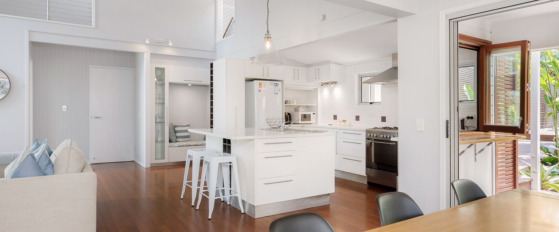 26 Dwyer St – Great Family Beach House!