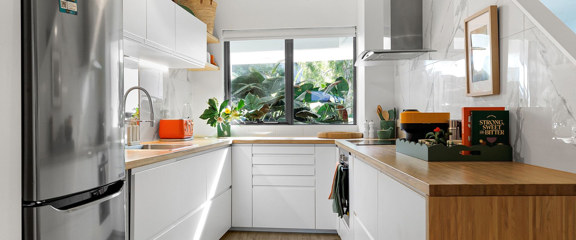 3 Sunshine Central – Sophisticated Apartment