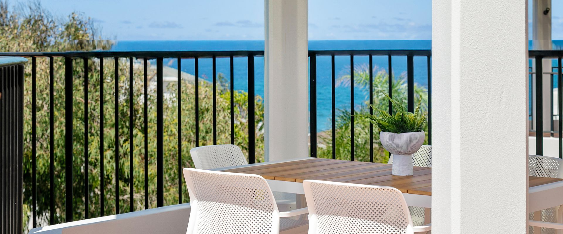 9 Parkshores – Enjoy an Escape in the Perfect Penthouse Apartment