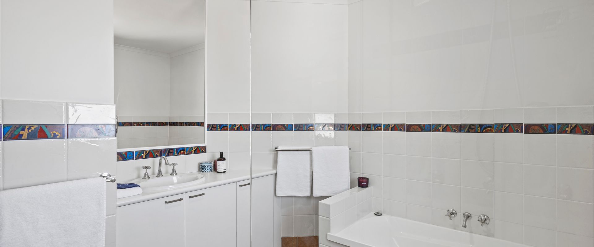 9 Sunshine Central, 21 Henderson St