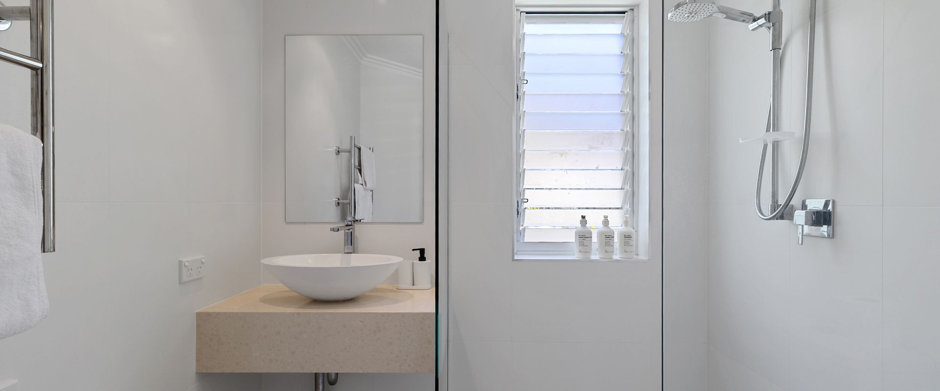 2 Allure, 20 Belmore Tce – Stylish Coastal Retreat