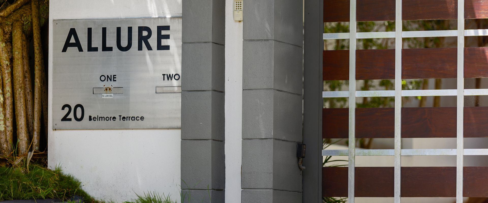 2 Allure, 20 Belmore Tce – Stylish Coastal Retreat