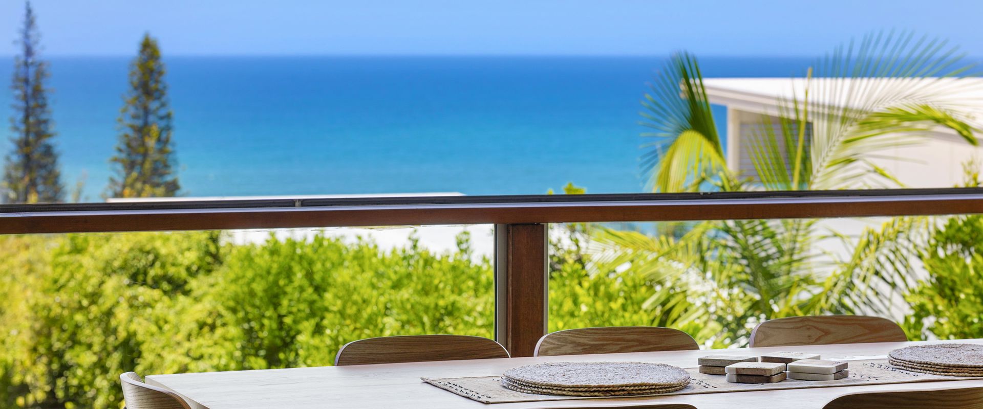 2 Allure, 20 Belmore Tce – Stylish Coastal Retreat