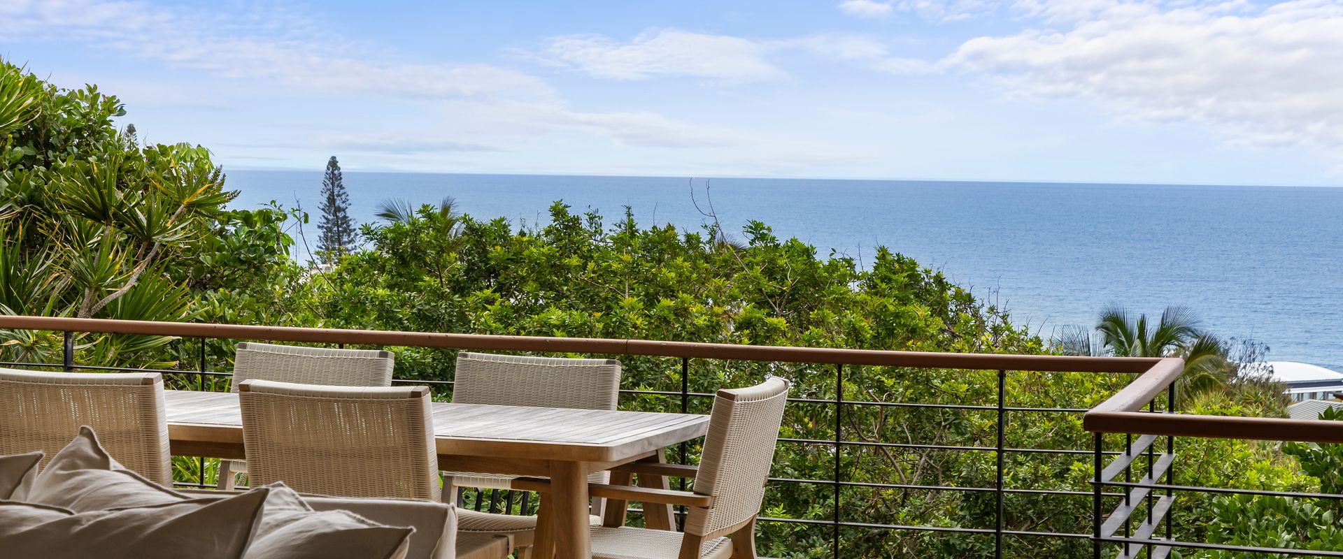 7 Pacific Villas – Breathtaking Ocean Views