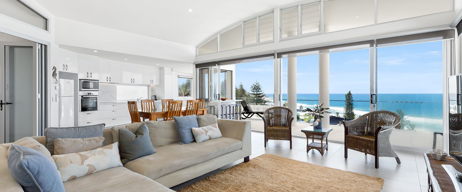 2 On The Park – Prime Location with Breathtaking Ocean Views